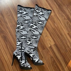 High over the knee Boots!